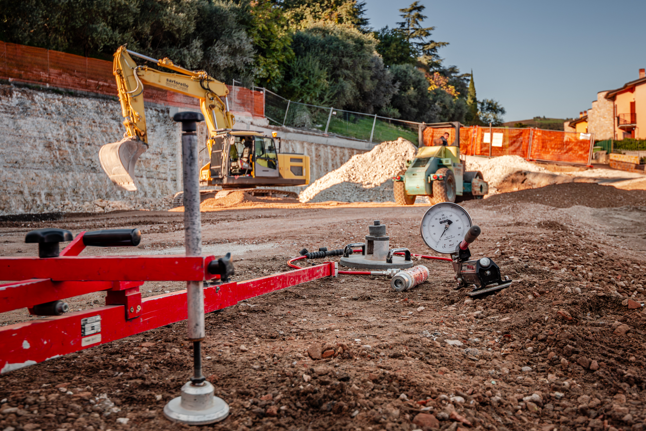 ESEGUITE LE PROVE DI PORTANZA DEL TERRENO A GREZZANA